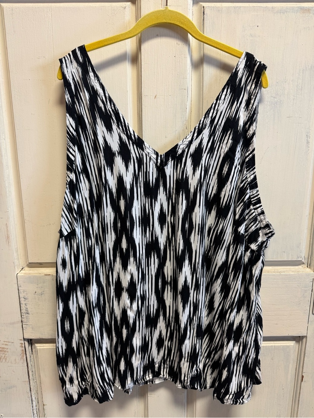 Women’s Torrid Abstract Ikat Print Sleeveless Top
